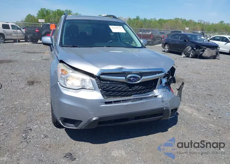2015 Subaru Forester 2.5I Premium из США, поврежденный, VIN JF2SJADC8FH561056